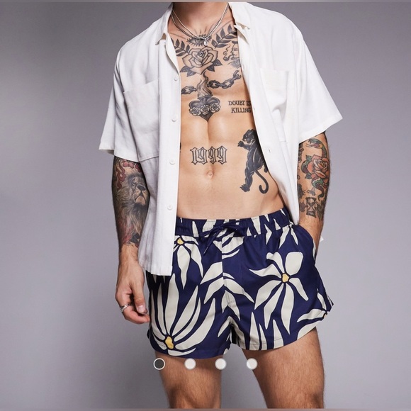 ASOS Other - ASOS DESIGN swim shorts in super short length in daisy print in navy Size L New